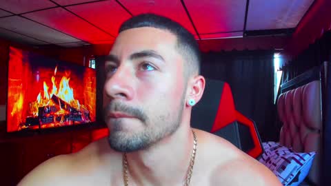 Jhojan Strong  online show from 17, 1, 2025