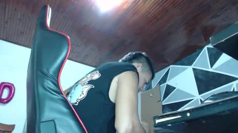 jhon tommy online show from 2, 3, 2026