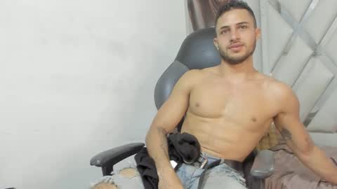 Snapshot of jhonny_flames7 chatting on 21, 12, 2024 jhonny online show from 21, 12, 2024