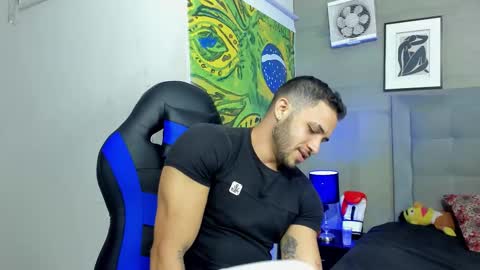 Snapshot of jhonny_flames7 chatting on 29, 11, 2025 jhonny online show from 29, 11, 2025