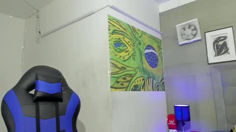 Snapshot of jhonny_flames7 chatting on 16, 12, 2025 jhonny online show from 16, 12, 2025