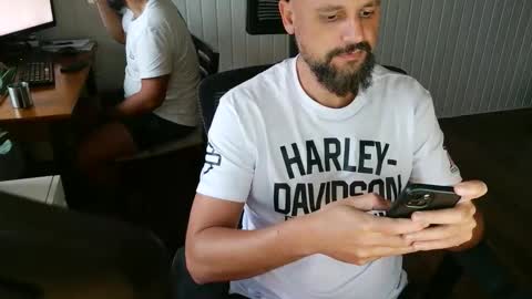 Snapshot of jhony_xx chatting on 8, 5, 2026 Jhonny y Naty online show from 8, 5, 2026