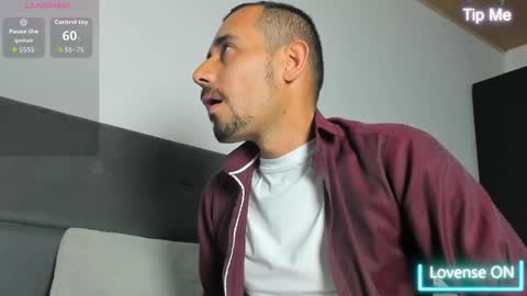 Snapshot of jhonyalzate chatting on 5, 6, 2026 Jhony Alzate online show from 5, 6, 2026