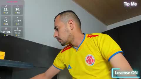Snapshot of jhonyalzate chatting on 17, 7, 2026 Jhony Alzate online show from 17, 7, 2026