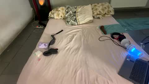 Anya online show from 19, 2, 2026