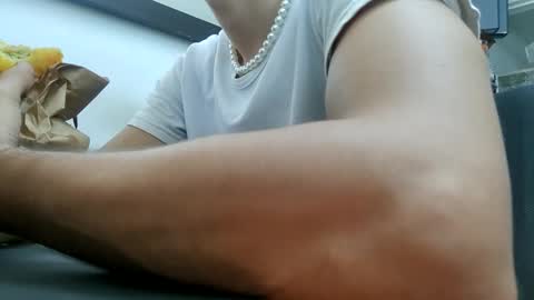 Jhosuamoore  online show from 1, 3, 2025