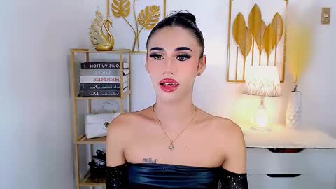 Snapshot of jhulianagrey chatting on 8, 12, 2024 julie online show from 8, 12, 2024