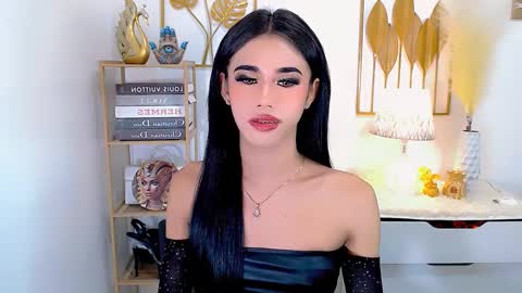 Snapshot of jhulianagrey chatting on 18, 12, 2024 julie online show from 18, 12, 2024
