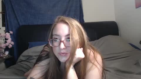 Snapshot of jilliangiselle chatting on 4, 2, 2025 jilliangiselle online show from 4, 2, 2025