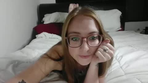 Snapshot of jilliangiselle chatting on 15, 5, 2026 jilliangiselle online show from 15, 5, 2026