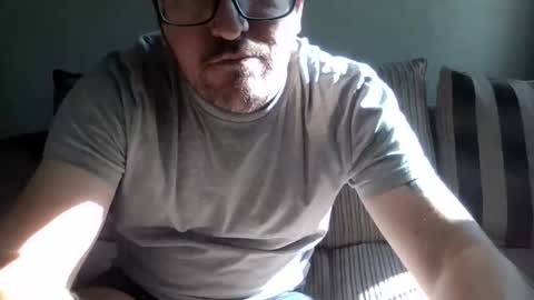 Snapshot of jimchef85 chatting on 16, 10, 2025 jimchef85 online show from 16, 10, 2025
