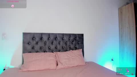 Snapshot of jimena_white1 chatting on 21, 10, 2025 JIMENA online show from 21, 10, 2025
