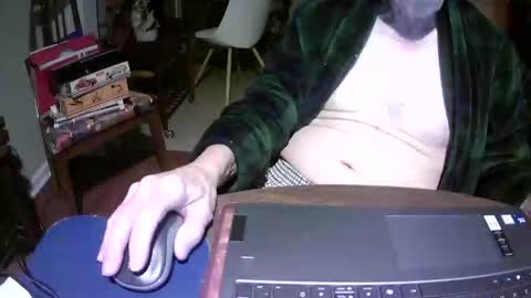 Snapshot of jimjr67 chatting on 17, 11, 2025 jimjr67 online show from 17, 11, 2025