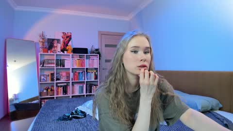 Snapshot of jimmy_and_amy chatting on 13, 12, 2024 Amy  next stream on Wednesday Thursday Friday Saturday and Sunday at 16 pm GMT3 online show from 13, 12, 2024