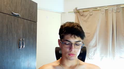 Snapshot of jimmy_classic chatting on 4, 2, 2026 jimmy_classic online show from 4, 2, 2026