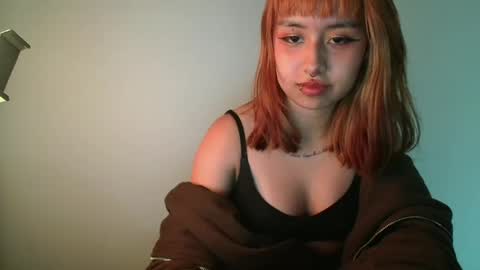 Minaa  online show from 27, 11, 2025