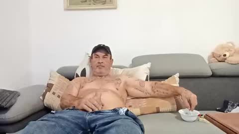 Snapshot of jirkasoukr chatting on 12, 11, 2025 jirkasoukr online show from 12, 11, 2025