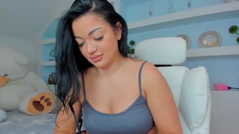 Juliee online show from 15, 10, 2025