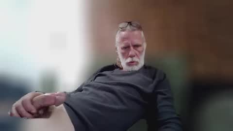 jizzmitten5 online show from 8, 1, 2026