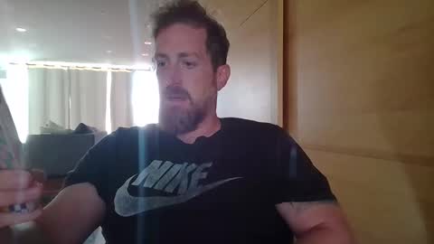 Snapshot of jmate13 chatting on 4, 11, 2025 jmate13 online show from 4, 11, 2025