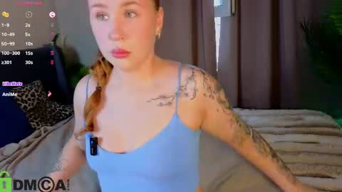 Snapshot of joan_green chatting on 26, 7, 2026 GMT2 Tue-Wed Fri-Sun 3-9AM Joan green online show from 26, 7, 2026