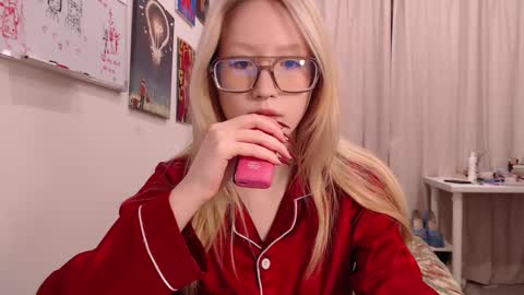 joan_kiss online show from 30, 9, 2025