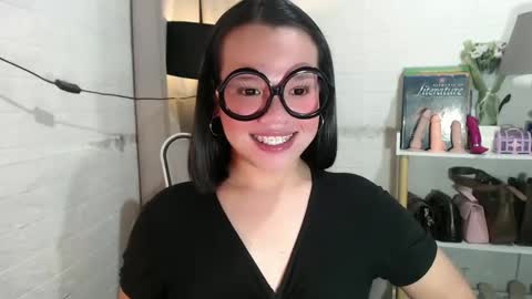 Joana online show from 9, 3, 2025