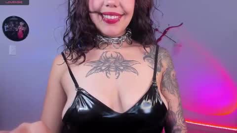 Joan online show from 21, 10, 2025