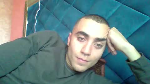 Snapshot of joe33ht chatting on 2, 3, 2025 joe33ht online show from 2, 3, 2025