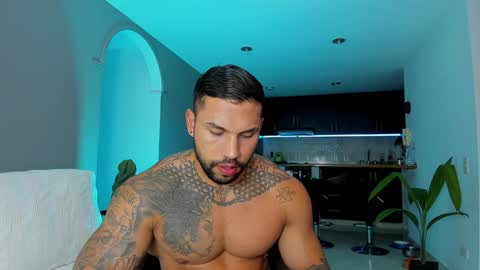 Snapshot of joe_esthetic chatting on 15, 1, 2025 joe_esthetic online show from 15, 1, 2025