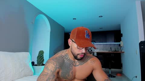 Snapshot of joe_esthetic chatting on 28, 1, 2025 joe_esthetic online show from 28, 1, 2025
