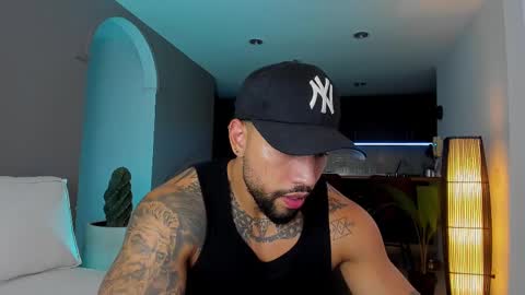 Snapshot of joe_esthetic chatting on 18, 2, 2025 joe_esthetic online show from 18, 2, 2025