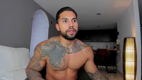 Snapshot of joe_esthetic chatting on 27, 9, 2025 joe_esthetic online show from 27, 9, 2025