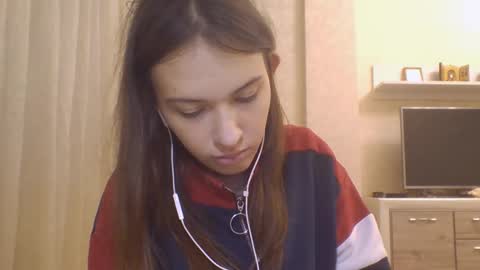 Jennifer online show from 29, 9, 2025