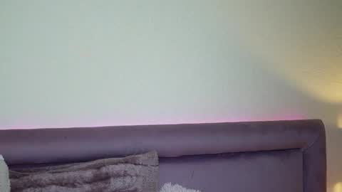  Joelle  online show from 11, 2, 2026