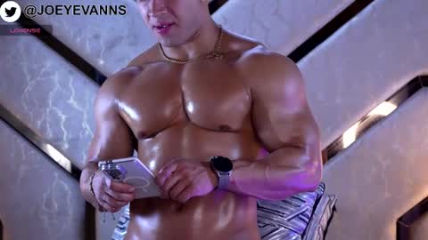 Snapshot of joeyevans chatting on 11, 9, 2025 Joey Evans Joeyevanns IGTW online show from 11, 9, 2025