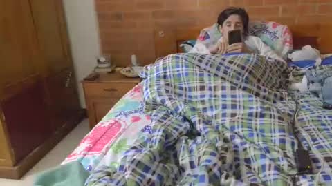 johan70nsexy online show from 21, 3, 2026