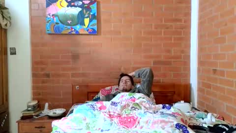 johan70nsexy online show from 18, 4, 2026