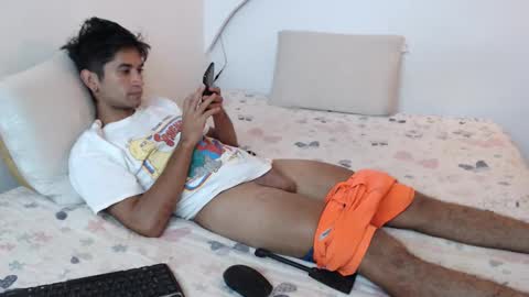 Snapshot of johan_03 chatting on 3, 10, 2025 johan online show from 3, 10, 2025