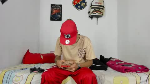 Snapshot of johan_and_antonella chatting on 7, 12, 2024 johan_and_antonella online show from 7, 12, 2024