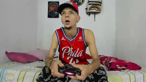 Snapshot of johan_and_antonella chatting on 11, 12, 2024 johan_and_antonella online show from 11, 12, 2024