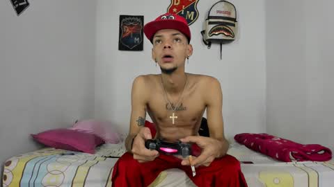 Snapshot of johan_and_antonella chatting on 14, 12, 2024 johan_and_antonella online show from 14, 12, 2024