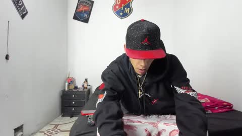 Snapshot of johan_and_antonella chatting on 16, 1, 2025 johan_and_antonella online show from 16, 1, 2025