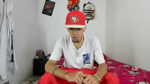 Snapshot of johan_and_antonella chatting on 20, 1, 2025 johan_and_antonella online show from 20, 1, 2025