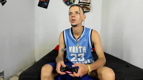 Snapshot of johan_and_antonella chatting on 23, 1, 2025 johan_and_antonella online show from 23, 1, 2025