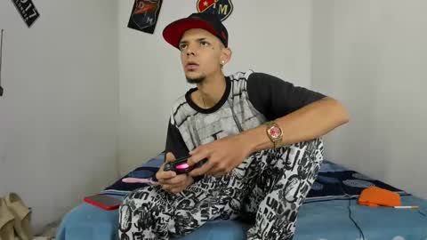 Snapshot of johan_and_antonella chatting on 31, 1, 2025 johan_and_antonella online show from 31, 1, 2025