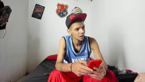 Snapshot of johan_and_antonella chatting on 4, 3, 2025 johan_and_antonella online show from 4, 3, 2025