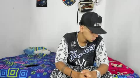 Snapshot of johan_and_antonella chatting on 11, 9, 2025 johan_and_antonella online show from 11, 9, 2025