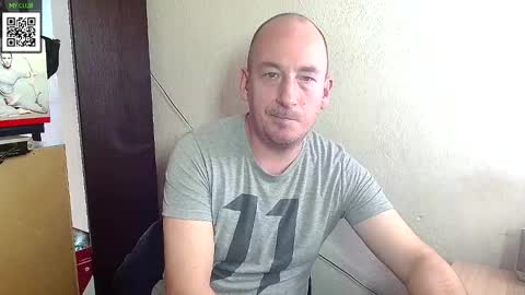 Snapshot of johanbarker chatting on 10, 2, 2025 Johan online show from 10, 2, 2025