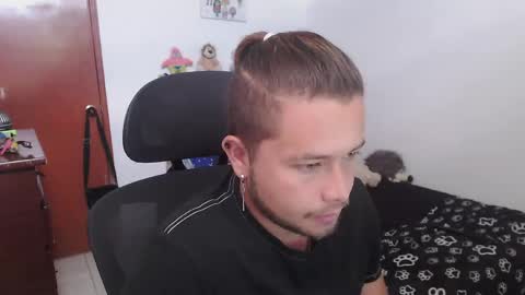 Snapshot of johanleonsweetboy chatting on 29, 4, 2026 JOHAN independient model online show from 29, 4, 2026